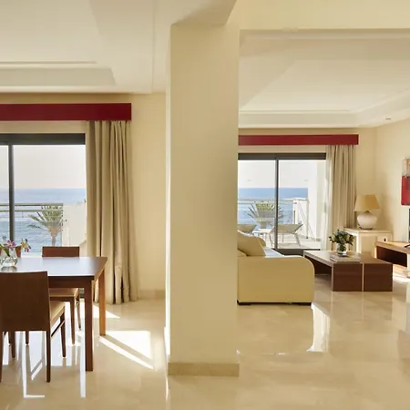 & 4* Estepona